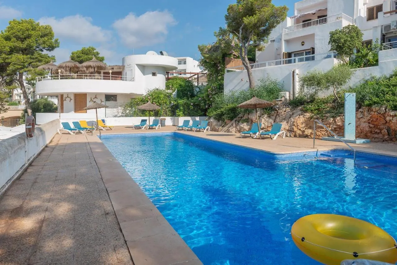 Apartamento En La Primera Linea De La Playa Cala Gran Cala d'Or  Spain